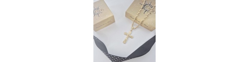Catena Onais marinara e pendente croce classica rigata con Gesu' argento giallo